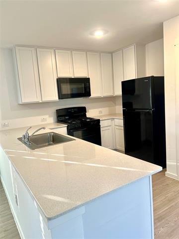 Building Photo - 12140 Thoroughbred Dr