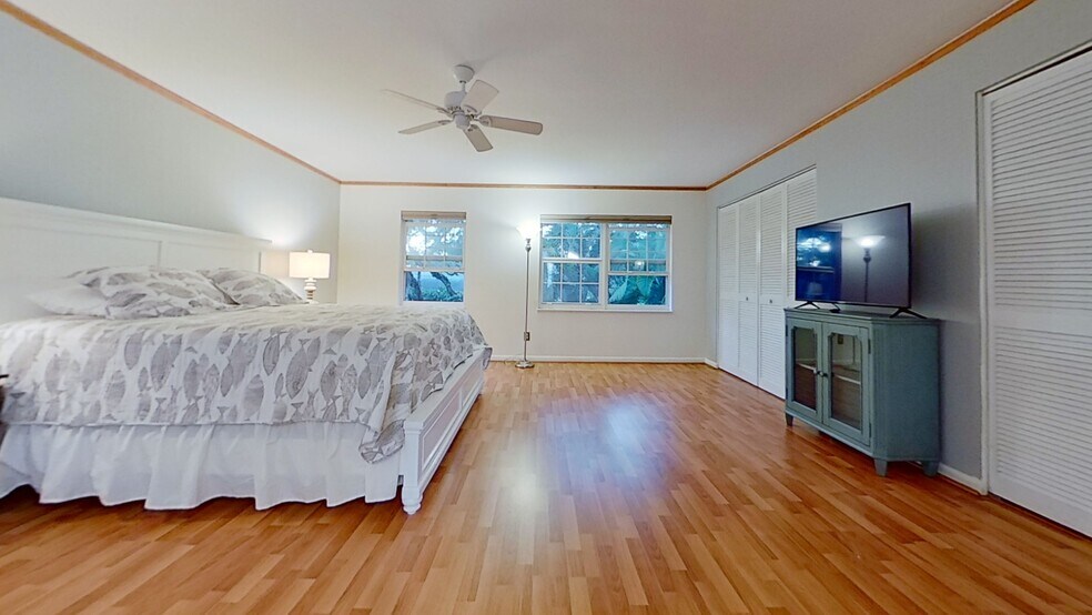 Building Photo - 2722 Cardinal Dr