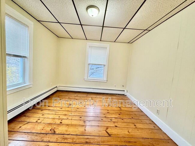 Building Photo - 181 Rathbun St
