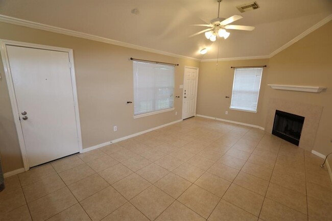 Building Photo - 16311 Woma Ct