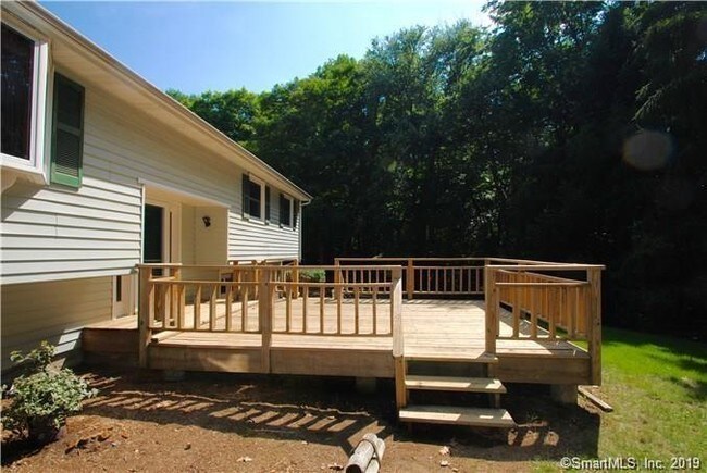 Building Photo - 371 Hammertown Rd