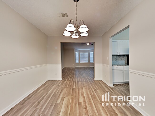 Building Photo - 3305 N Winds Trail
