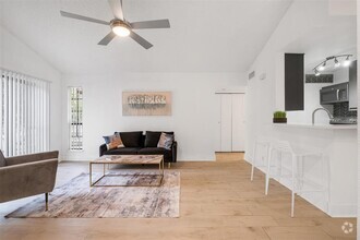 Building Photo - 1601 Faro Dr
