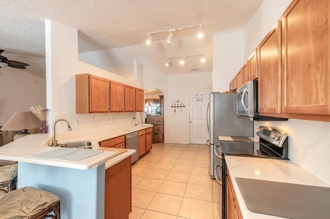 Building Photo - 46 Pickering Dr