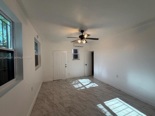 Building Photo - 7840 NW 5th Ave