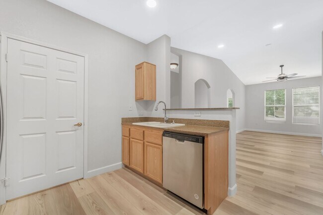 Building Photo - 9975 Peace Way