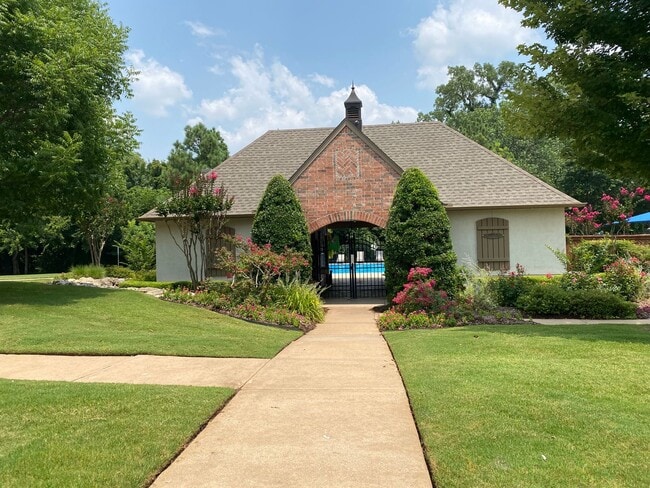 Building Photo - GORGEOUS Legacy Park 4+ Bedroom 3.5 Bath 3 Car Garage - Jenks SE Schools!