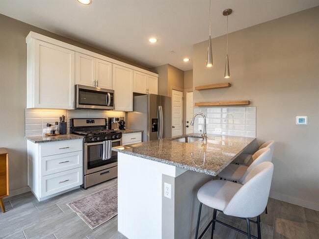 Building Photo - 6409 Berkman Dr
