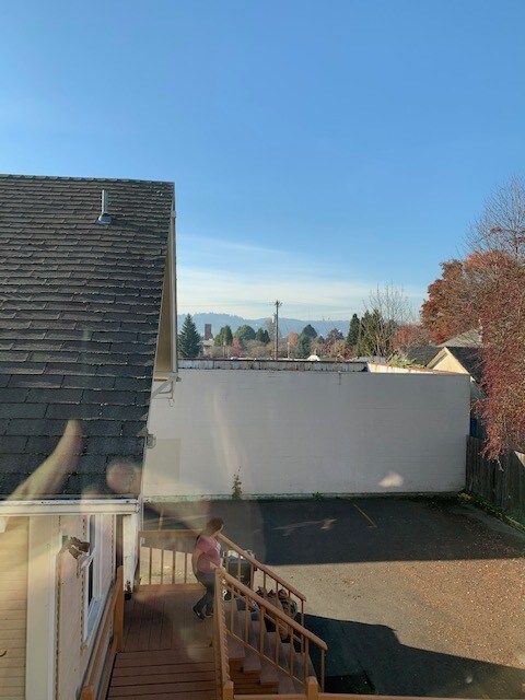 Building Photo - 2247 SE Division St