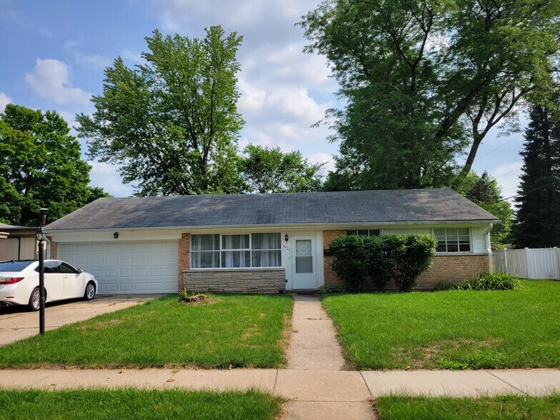 Front of Home - 4011 Buckingham Dr