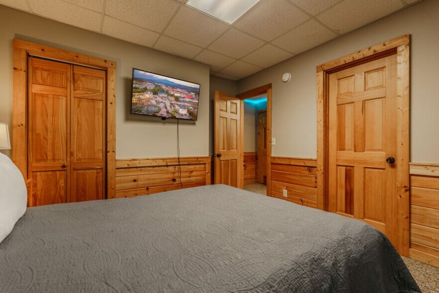 Building Photo - 745 Chickasaw Gap Way