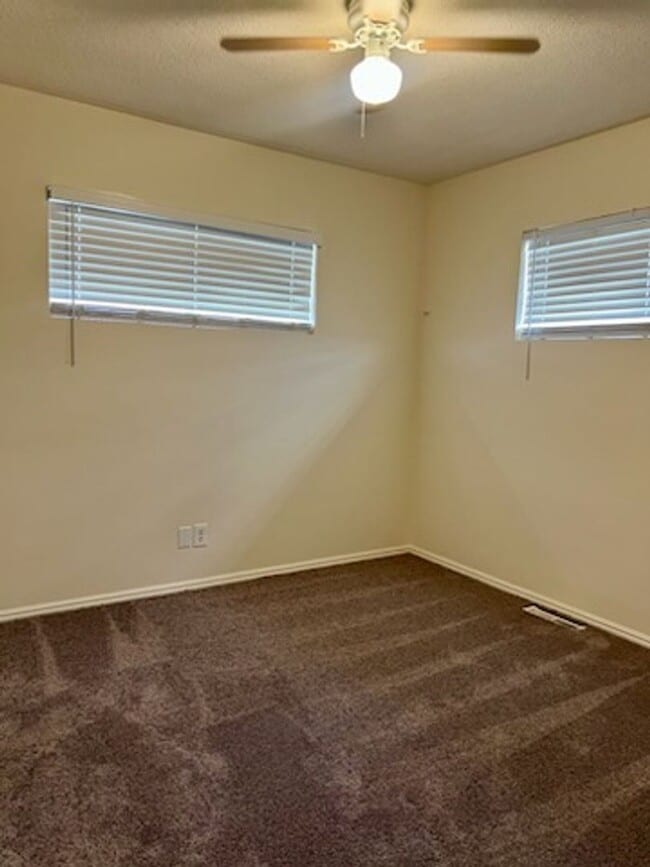 Building Photo - 3 Bedroom, 2 Bathroom House for Rent - Move-in Special $1,000 off 1st Month's Rent!