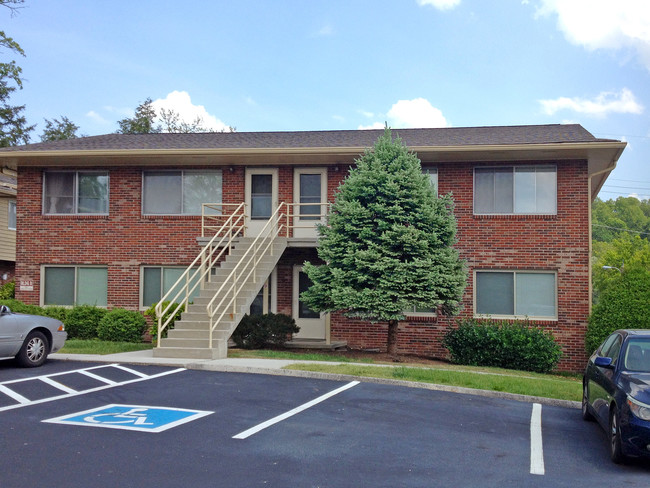 Building Photo - Shenandoah Apartments