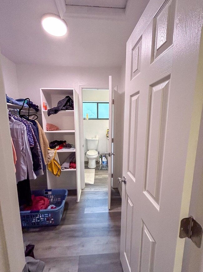 Building Photo - 1038 SW 6th Dr