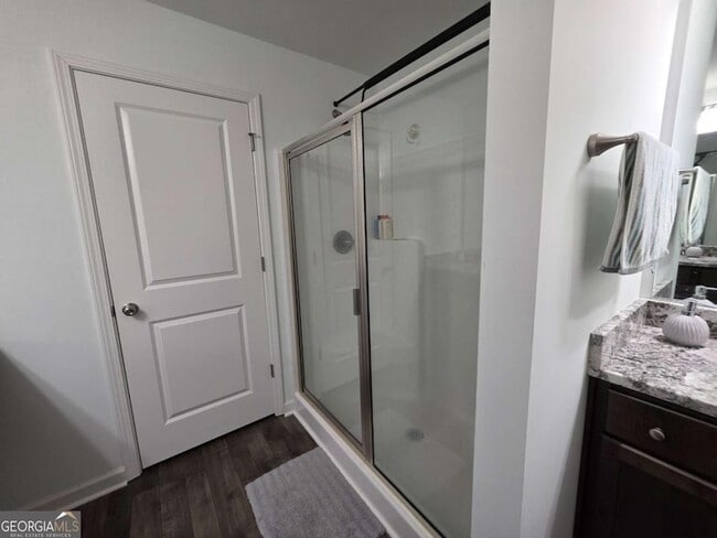 Building Photo - 5531 Garens Way