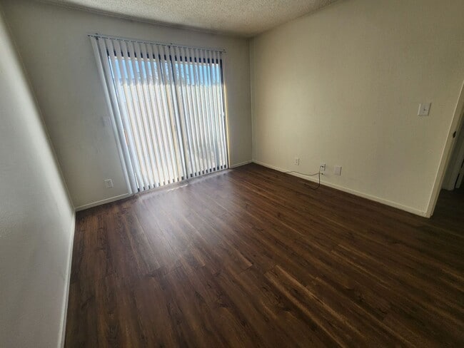 Building Photo - 73502 Sunnyvale Dr