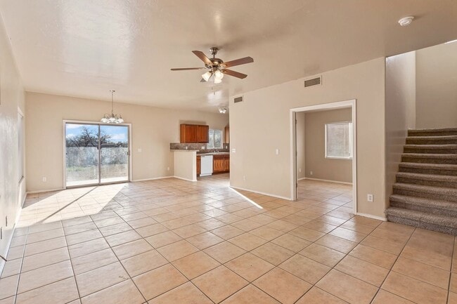 Building Photo - 6657 S Venetian Dr
