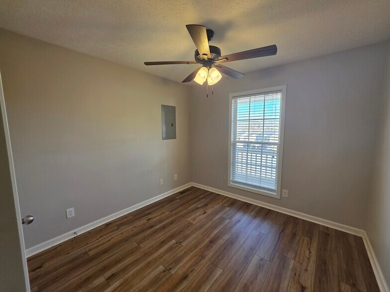 Building Photo - 2746 Applemill Ct