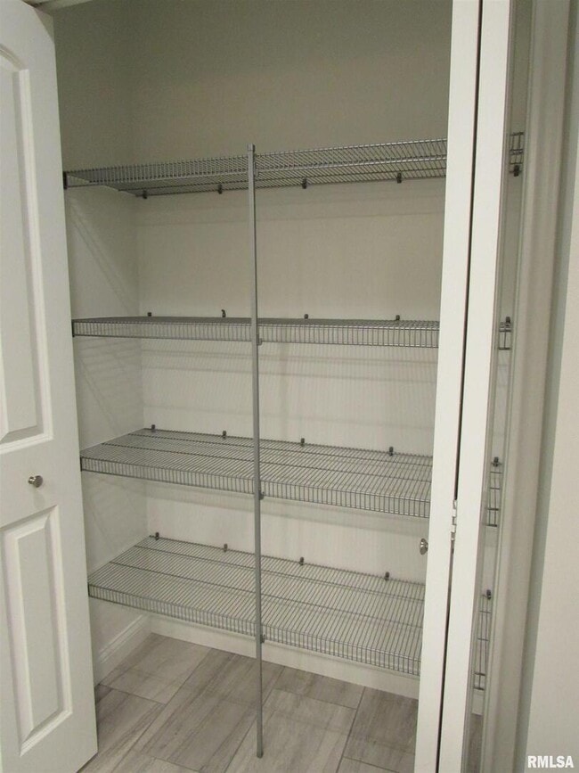 Building Photo - 1659 Celtic Ct