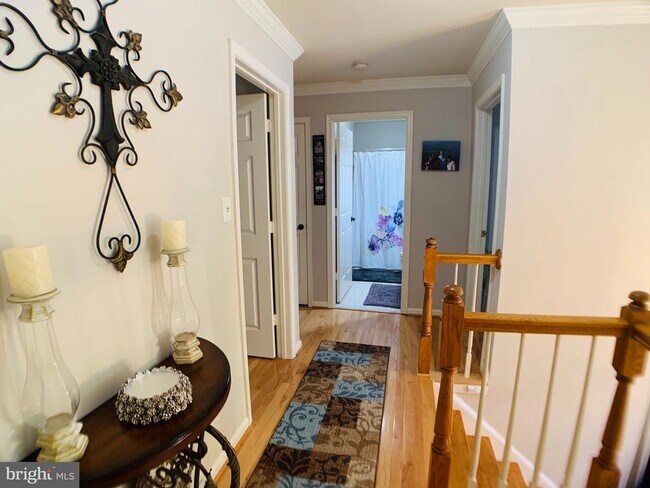 Building Photo - 8604 Oak Chase Cir