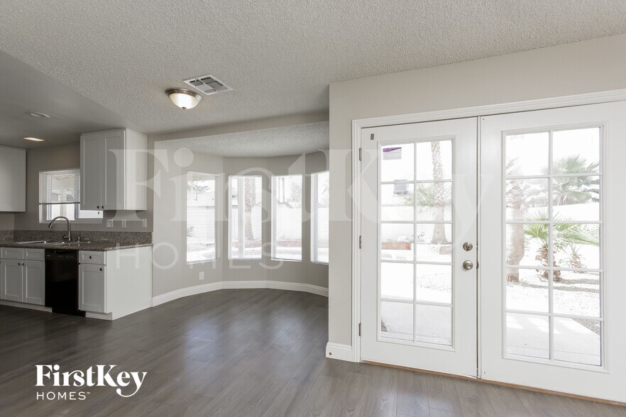 Building Photo - 4317 Newcastle Rd