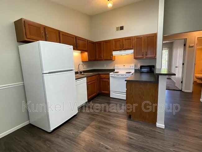 Building Photo - 216 Eagle Ridge