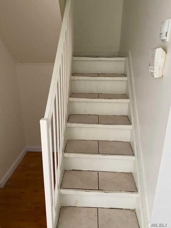 Building Photo - 111-13-111-38 38th Ave