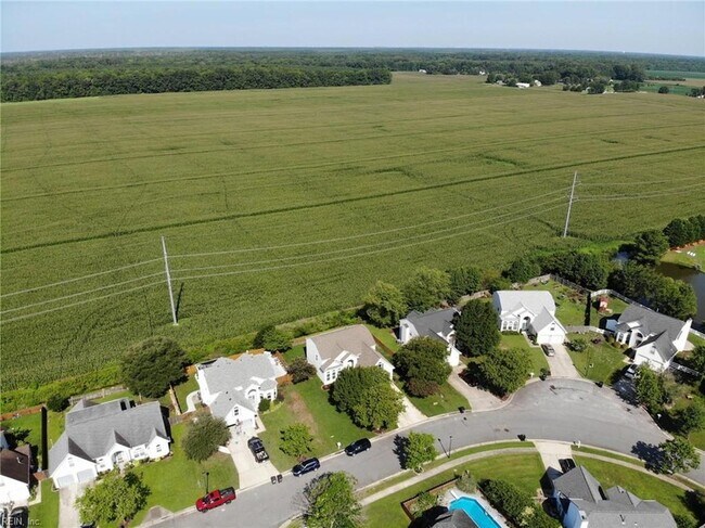 Building Photo - 3305 Fayette Dr