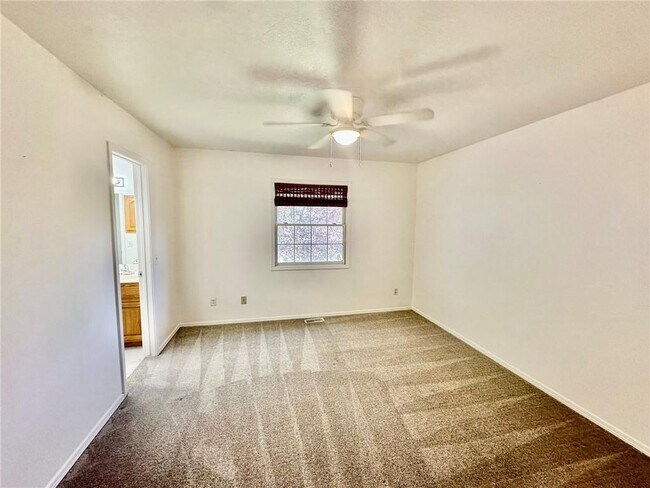 Building Photo - 3103 Peach Blossom