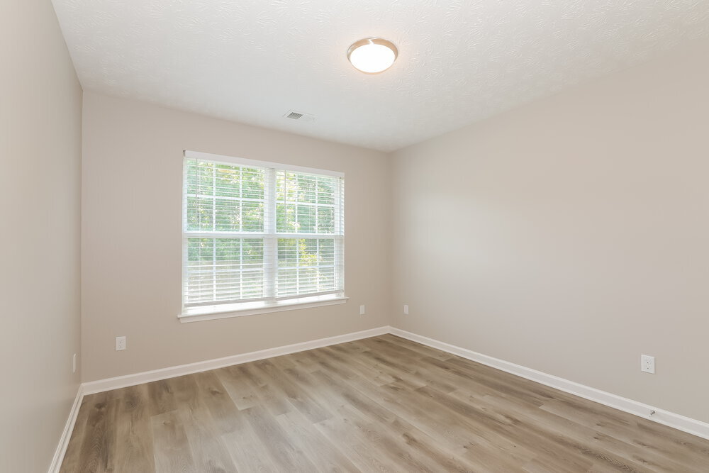 Building Photo - 25 Valley Brook Dr
