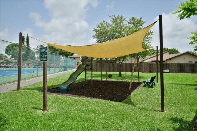 Building Photo - 12978 SW 91st Pl