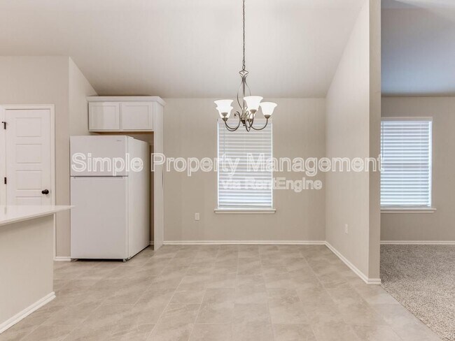 Building Photo - 4700 Crystal Hill Dr