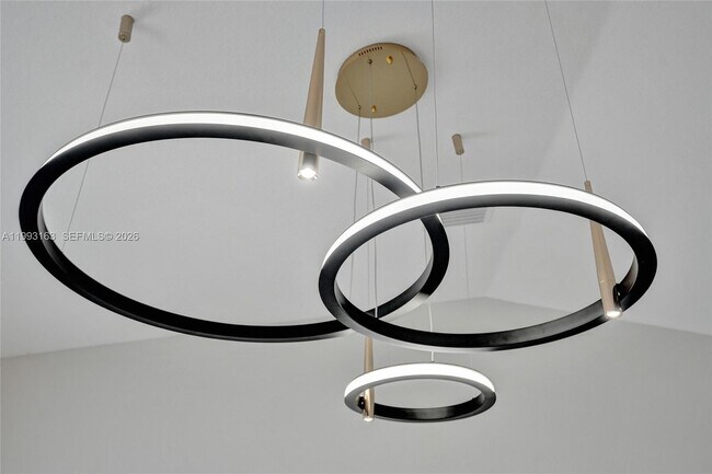 Building Photo - 62 NE 26th St