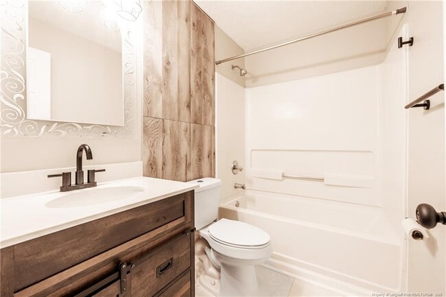 Building Photo - 350 Bubble Creek Ct