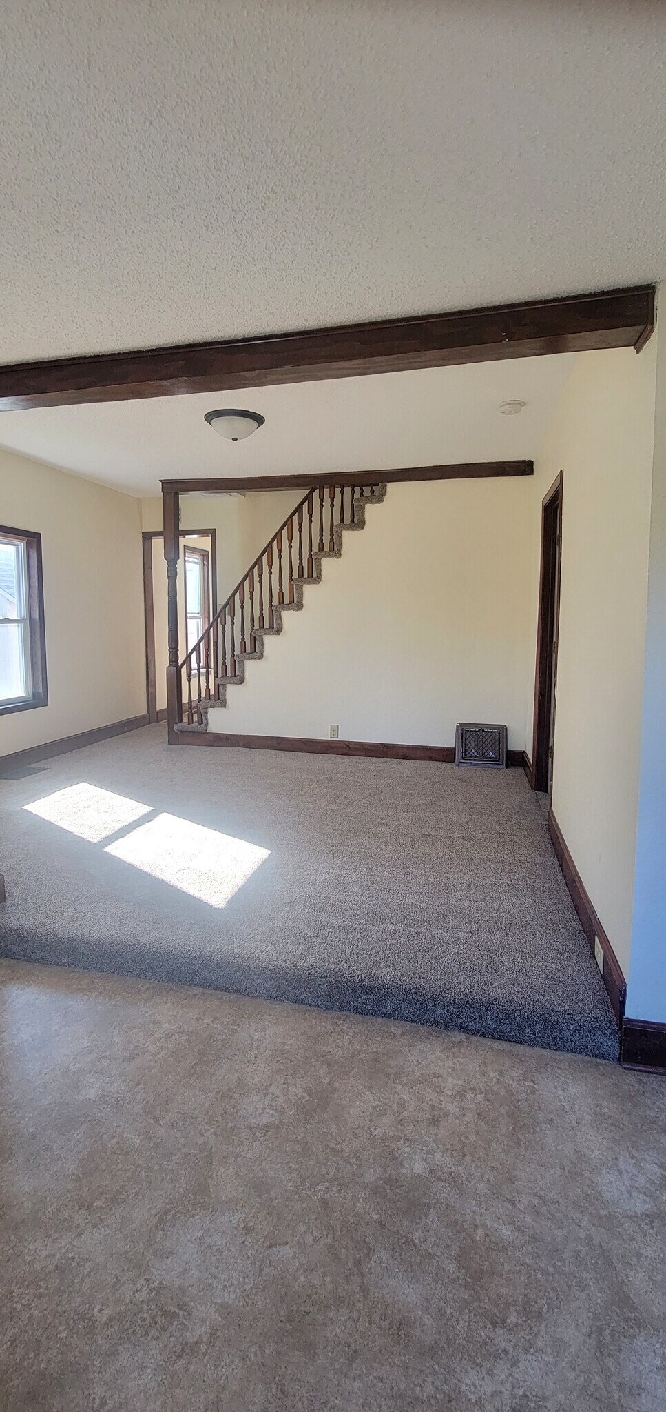 Living Room - 407 22nd Ave N
