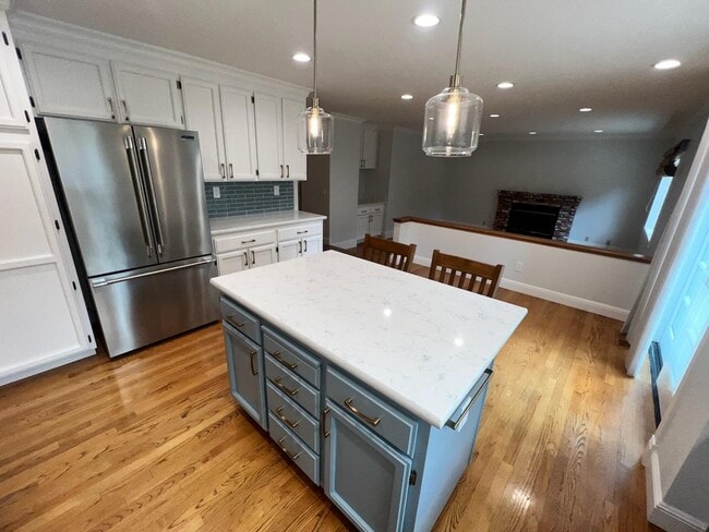 Building Photo - 15925 El Pajaro Ct