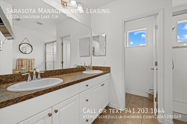 Building Photo - 12224 Longview Lake Cir