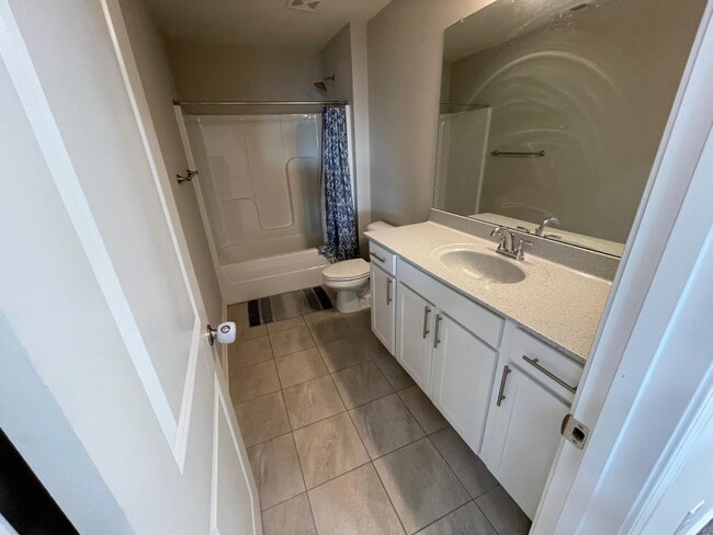 Building Photo - 118 Belden Trl