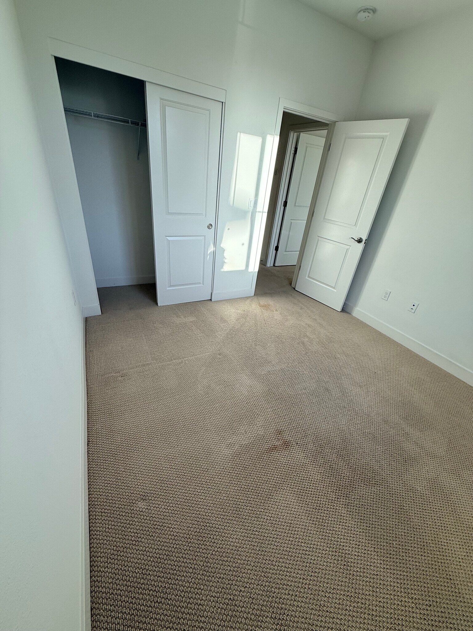 Building Photo - 30722 Sugarmill Ln