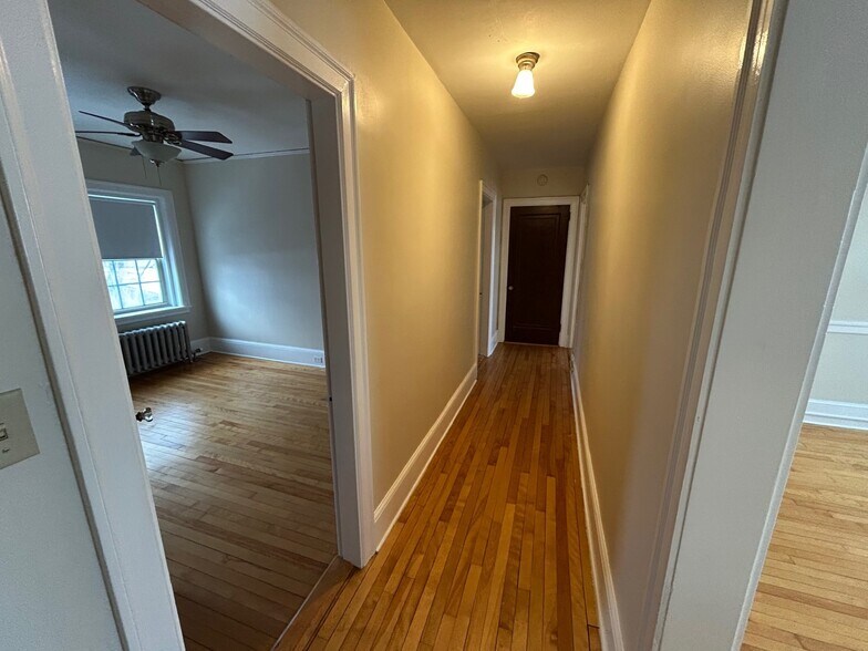 Building Photo - 9 Ricker Park