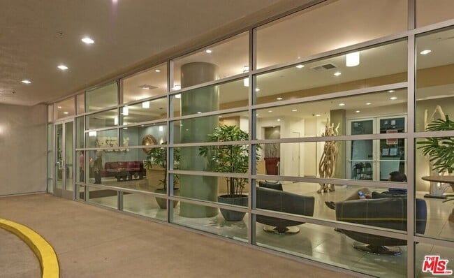 Building Photo - 267 San Pedro St