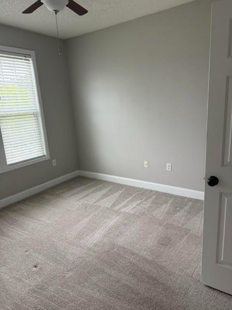 Building Photo - 1424 Rosewood Ln