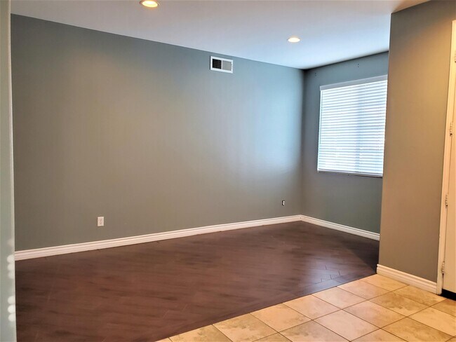 Building Photo - 6349 Catania Ct