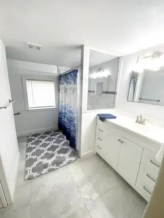 Building Photo - 1211 Santa Monica St