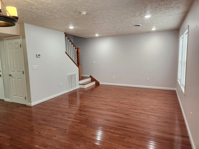 Building Photo - 28 Holler Rd