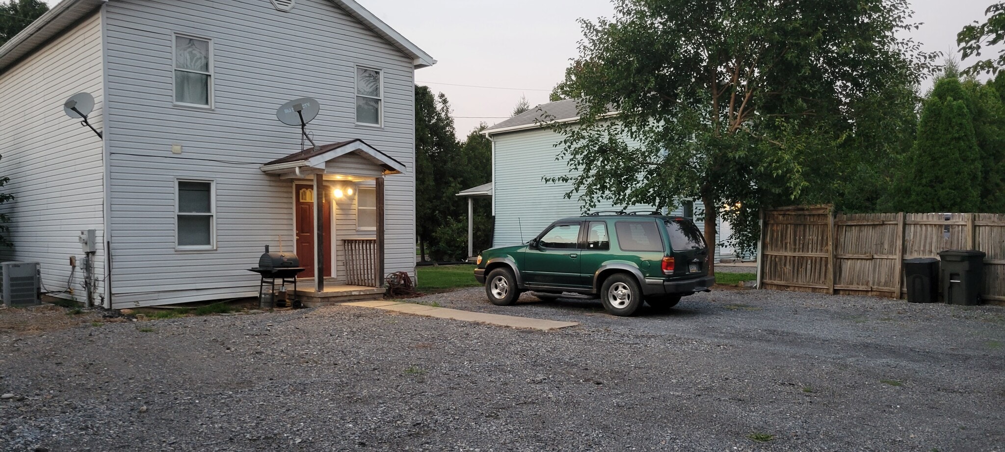 Building Photo - 1109 Chester St