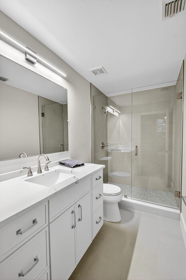 Building Photo - 780 S Sapodilla Ave