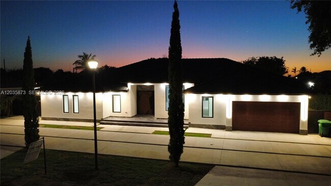 Building Photo - 19880 SW 134th Ave