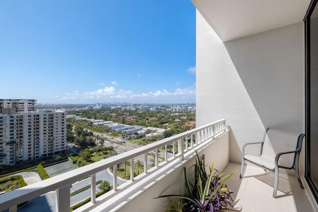 Building Photo - 10205 Collins Ave