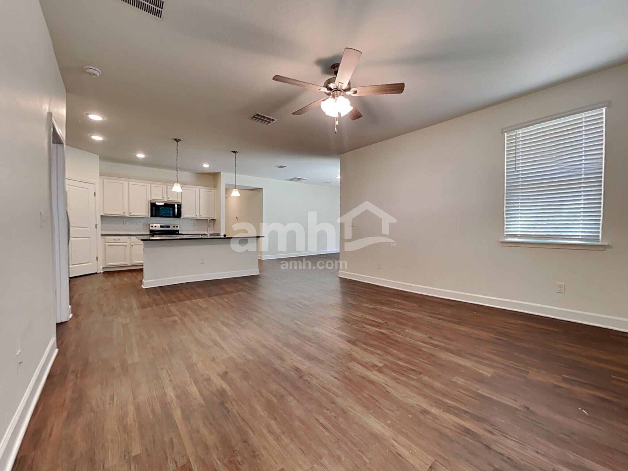 Building Photo - 1076 Tan Tara Trl